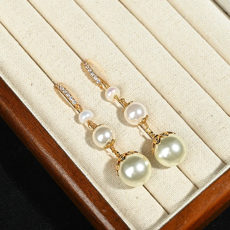 Элегантный многослойный комплект ожерелья с жемчугом для женщин, очаровательный винтажный воротник, колье, серьги-капли, ювелирные изделия, подарок для вечеринок, аксессуары
Элегантный многослойный комплект ожерелья с жемчугом для женщин, очаровательный винтажный воротник, колье, серьги-капли, ювелирные изделия, подарок для вечеринок, аксессуары