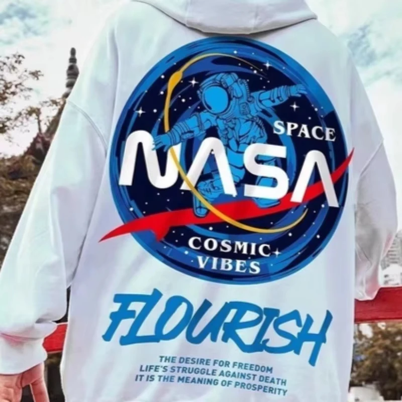 men pullover sweater loose and fashionable American retro astronaut NASA pattern print hoodies with velvet moat 
men pullover sweater loose and fashionable American retro astronaut NASA pattern print hoodies with velvet moat