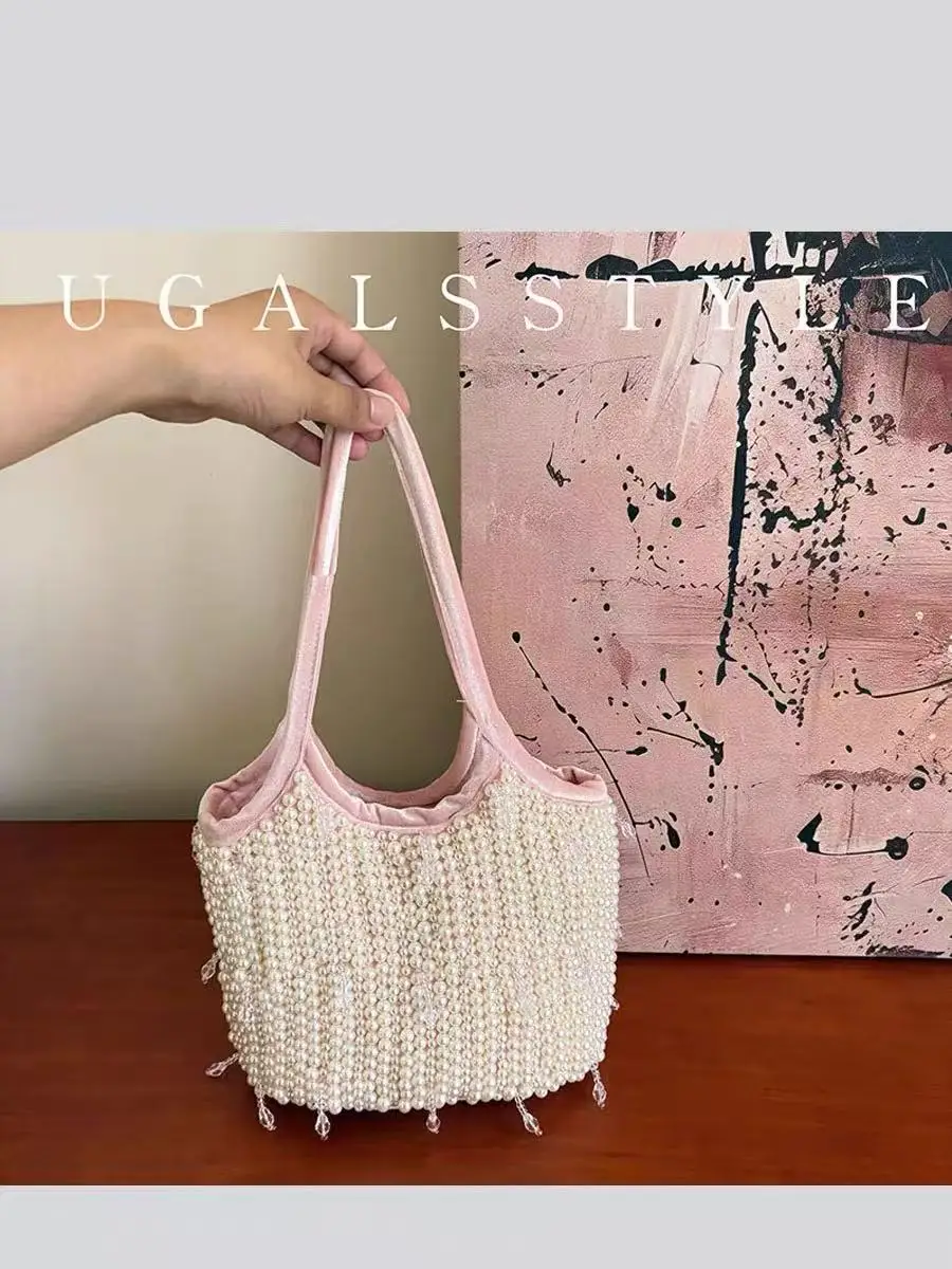 Beads Beading Woven Handmade Bucket Bag Fashion Women's Handbag Luxury Velvet Shoulder Underarm Bag Lady Purse Female Casual Bag
Beads Beading Woven Handmade Bucket Bag Fashion Women's Handbag Luxury Velvet Shoulder Underarm Bag Lady Purse Female Casual Bag