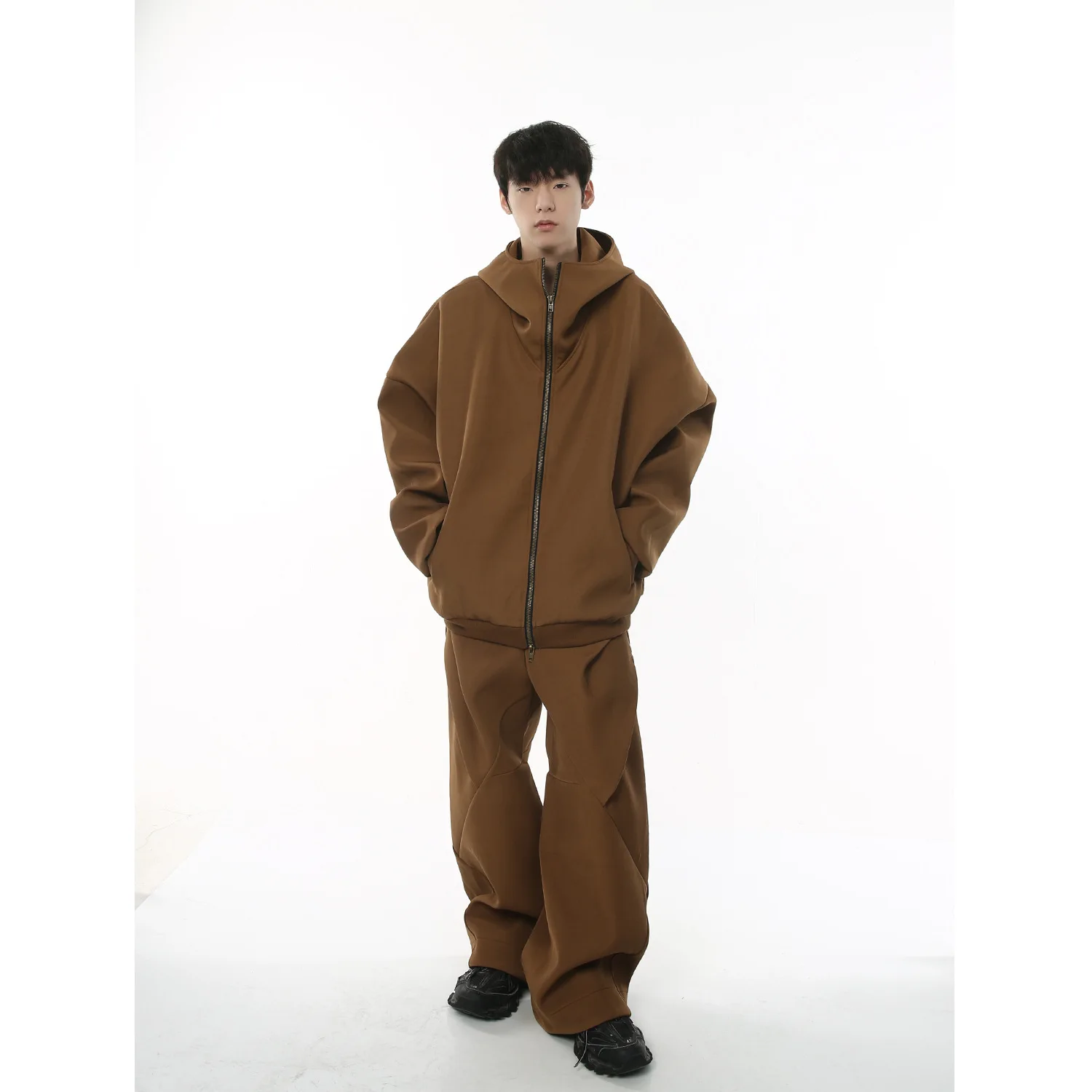Double-Slider Zipper Hooded Men's Sweatshirt Set, American Vintage Men Tracksuit, Autumn High Street Men's Sets
Double-Slider Zipper Hooded Men's Sweatshirt Set, American Vintage Men Tracksuit, Autumn High Street Men's Sets