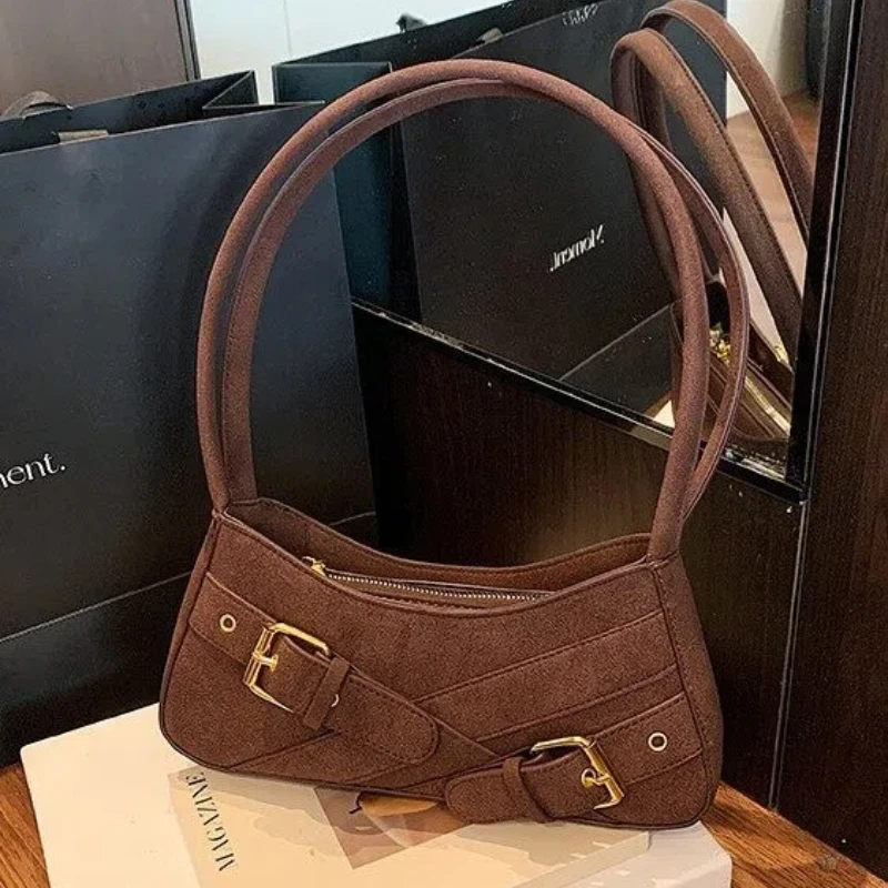 Y2K Punk Style Shoulder Bag for Women Small Trendy Vegan Leather Hobo Handbag with Metal Buckle Minimalist Crossbody
Y2K Punk Style Shoulder Bag for Women Small Trendy Vegan Leather Hobo Handbag with Metal Buckle Minimalist Crossbody