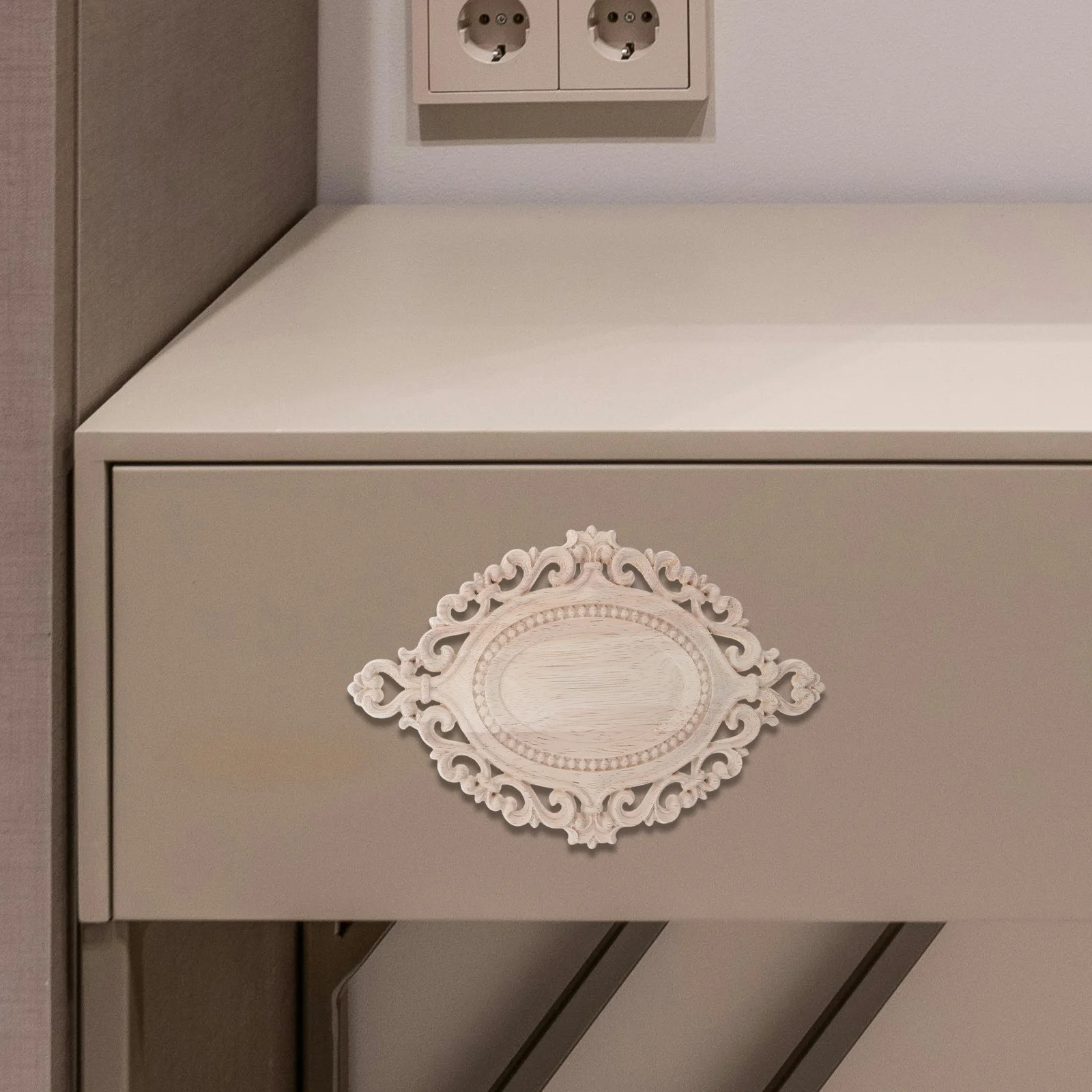 Oval Wood Carved Appliques Solid Wood Decorative Decals for Door Cabinet Wall Ceiling Furniture Floral Pattern
Oval Wood Carved Appliques Solid Wood Decorative Decals for Door Cabinet Wall Ceiling Furniture Floral Pattern