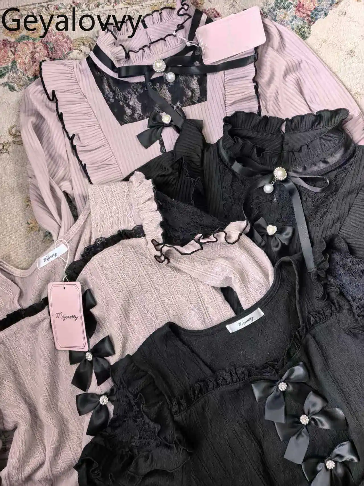 Новинка Весна 2026: Оригинальный вязаный свитер с длинным рукавом, бантом, кружевными вставками и воротником-стойкой для девочек, слегка прозрачный
Новинка Весна 2026: Оригинальный вязаный свитер с длинным рукавом, бантом, кружевными вставками и воротником-стойкой для девочек, слегка прозрачный