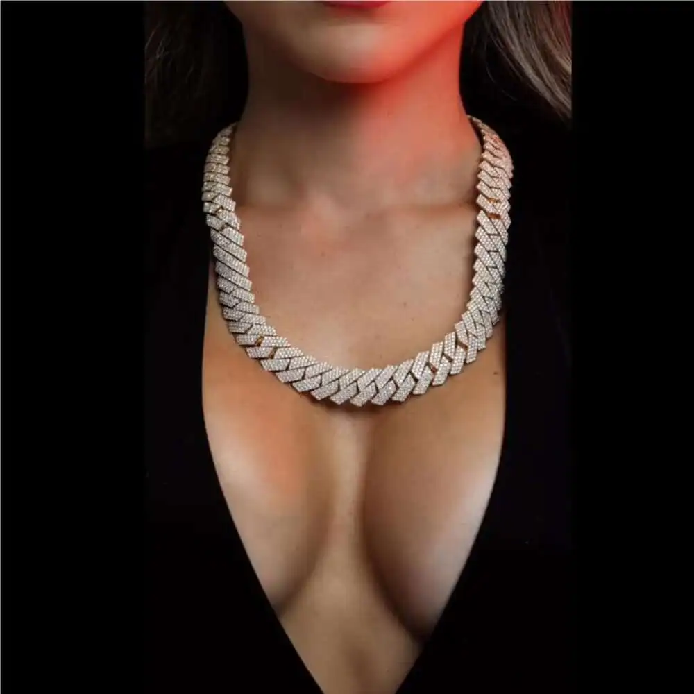 Sexy16mm Micro Pave Vvs Moissanite Iced Out Cuban Link Chain Pass Diamond Tester 925 Sterling Silver Men Luxury Cuban Necklace
Sexy16mm Micro Pave Vvs Moissanite Iced Out Cuban Link Chain Pass Diamond Tester 925 Sterling Silver Men Luxury Cuban Necklace