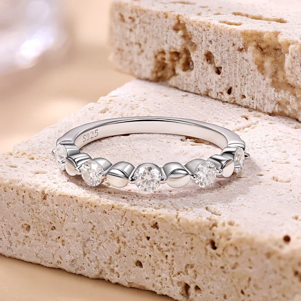 LinkerLove Half Eternity Moissanite Wedding Band Engagement Ring for Women S925 Sterling Silver Bubble Ring Party Jewelry Gift
LinkerLove Half Eternity Moissanite Wedding Band Engagement Ring for Women S925 Sterling Silver Bubble Ring Party Jewelry Gift
