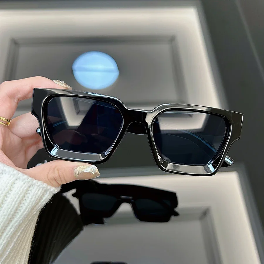 Square Vintage Sunglasses Women Men Brand Designer Retro Sun Glasses Female Male Fashion Frame Mirror Gradient Oculos De Sol
Square Vintage Sunglasses Women Men Brand Designer Retro Sun Glasses Female Male Fashion Frame Mirror Gradient Oculos De Sol