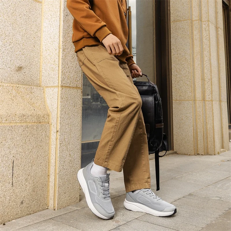 New Spring And Autumn Men'S Wide Toe Sports Shoes Lightweight And Breathable Casual Shoes Suitable For Comfortable Running
New Spring And Autumn Men'S Wide Toe Sports Shoes Lightweight And Breathable Casual Shoes Suitable For Comfortable Running