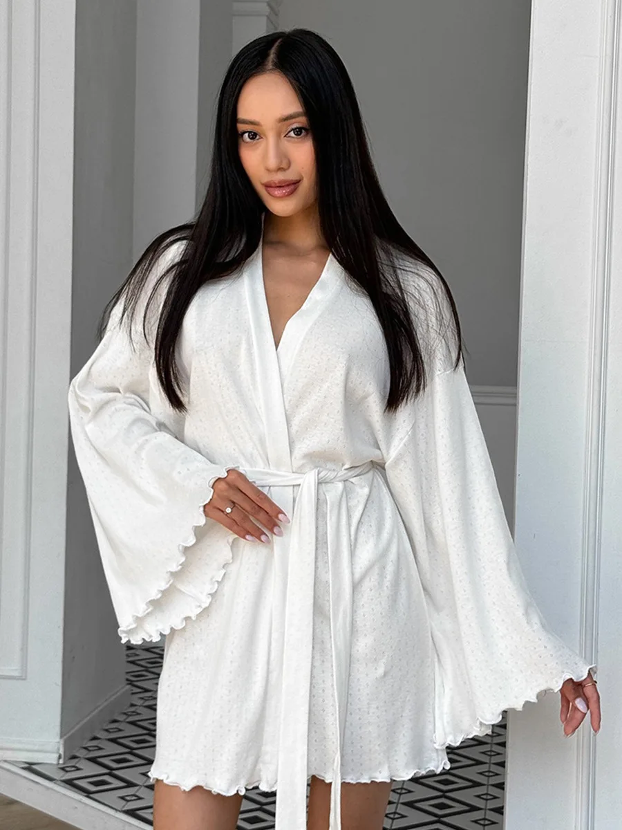 Wolfeel Summer New Style Underwear Shorts Robe 3-piece Set Spring New Knitted Pajamas Comfortable Women's Home Clothes
Wolfeel Summer New Style Underwear Shorts Robe 3-piece Set Spring New Knitted Pajamas Comfortable Women's Home Clothes