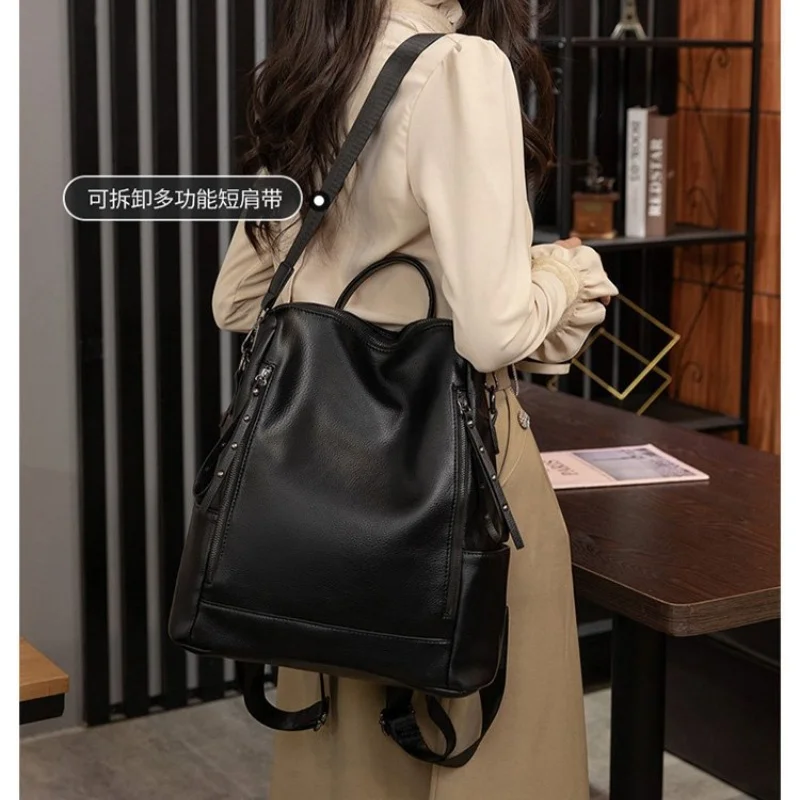 Simple Fashion Backpack Ladies Temperament Hundred Shoulder Soft Leather Solid Color Travel Bag Computer Bag Rivet Decoration
Simple Fashion Backpack Ladies Temperament Hundred Shoulder Soft Leather Solid Color Travel Bag Computer Bag Rivet Decoration
