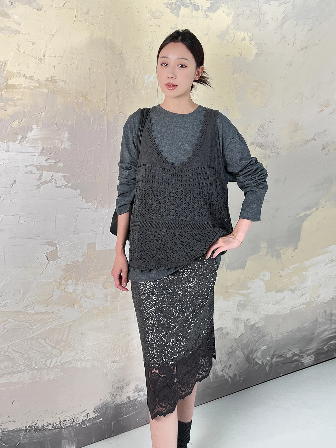 Trendy Hollow out Long Sve Vest Top Loose Slimming Faionable Two Piece Set Autumn 2025 New Arrival Mary Tim Casual Sle...
Trendy Hollow out Long Sve Vest Top Loose Slimming Faionable Two Piece Set Autumn 2025 New Arrival Mary Tim Casual Sle...