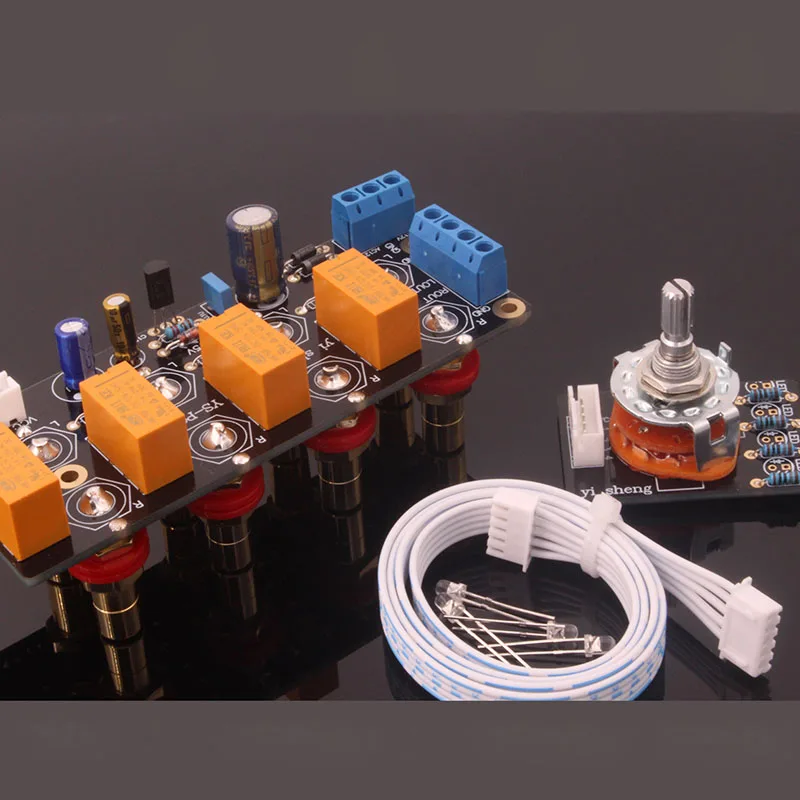 Плата переключателя сигнала источника звука Hi-Fi, шкаф усилителя с ручным диапазоном выбора диапазона 1 в 4 выхода, плата переключателя, аудиовход
Плата переключателя сигнала источника звука Hi-Fi, шкаф усилителя с ручным диапазоном выбора диапазона 1 в 4 выхода, плата переключателя, аудиовход