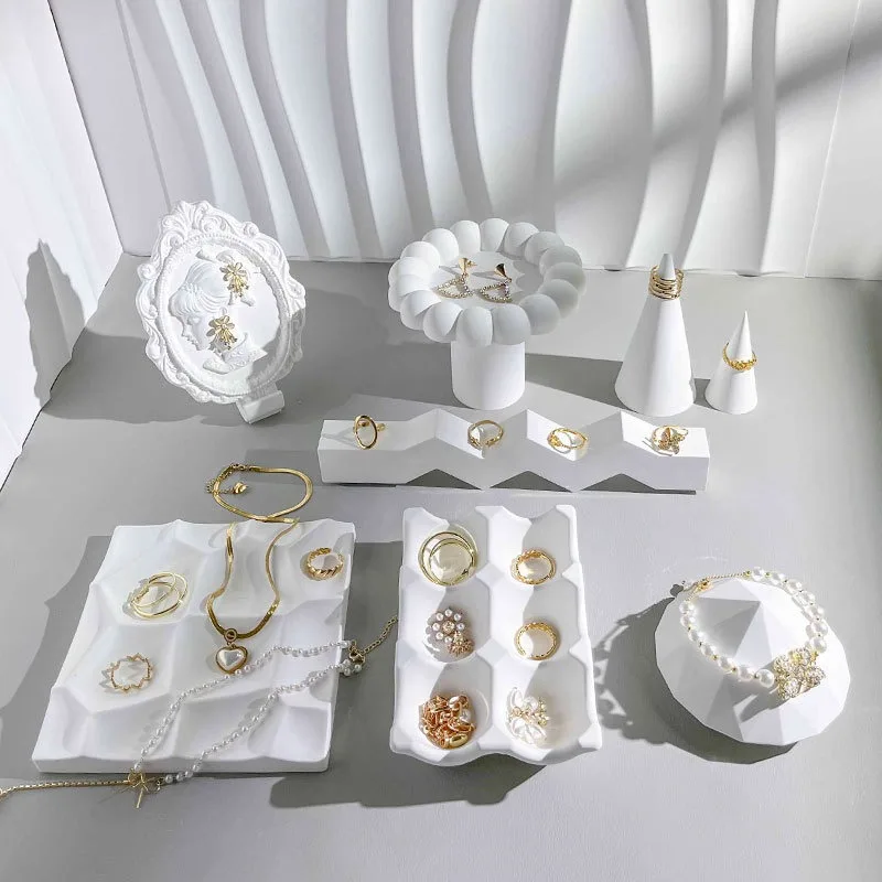 Поднос для хранения ювелирных изделий из гипса, кольца, серьги, органайзер, стойка для ювелиров, ожерелье, дисплей, поддон, витрина для ювелирных изделий, брелок 
Поднос для хранения ювелирных изделий из гипса, кольца, серьги, органайзер, стойка для ювелиров, ожерелье, дисплей, поддон, витрина для ювелирных изделий, брелок