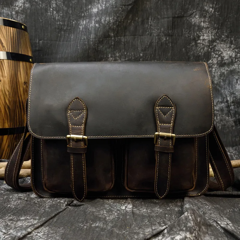 Men's One Shoulder Crazy Horse Leather Casual Crossbody Leather Flip Briefcase A4 Commuter
Men's One Shoulder Crazy Horse Leather Casual Crossbody Leather Flip Briefcase A4 Commuter