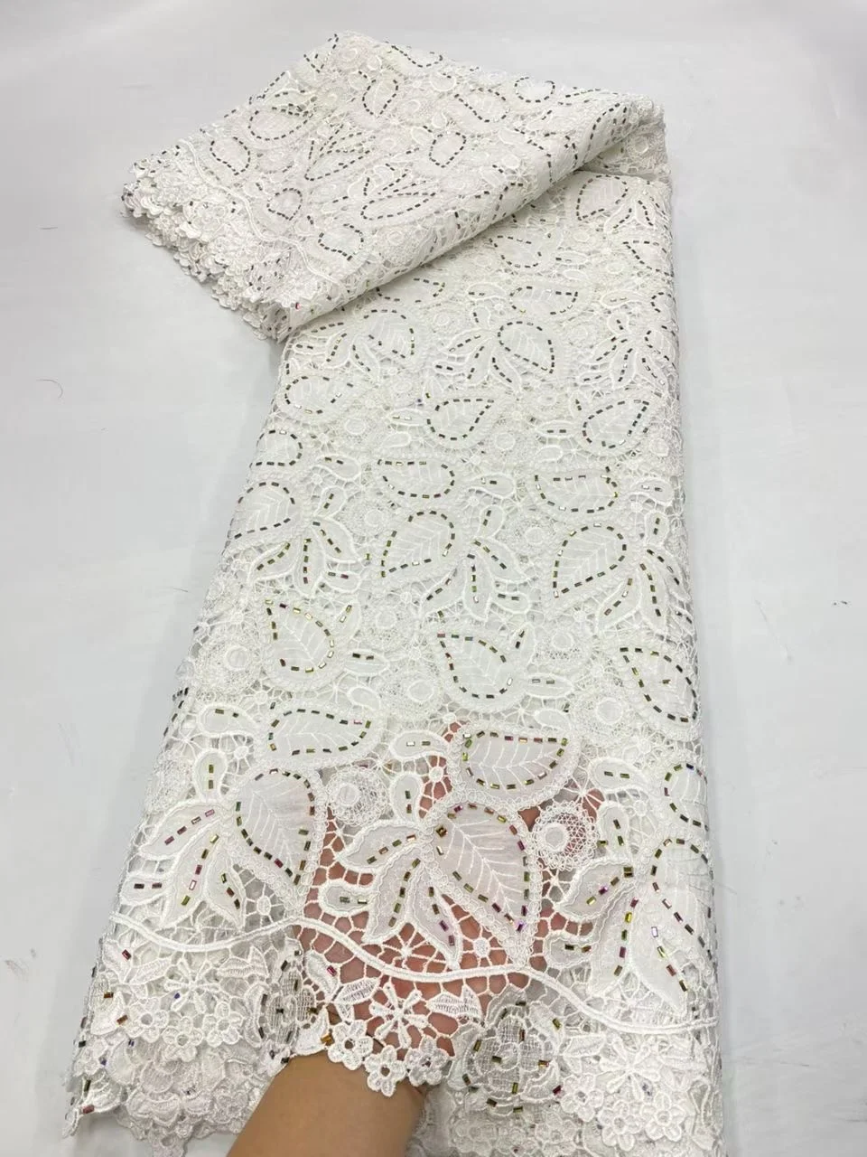 African Nigerian 2026 High Quality Embroidery Lace Fabric Water Soluble Tulle Wedding Party Dress Guipure Sequins 5Yards JL571
African Nigerian 2026 High Quality Embroidery Lace Fabric Water Soluble Tulle Wedding Party Dress Guipure Sequins 5Yards JL571