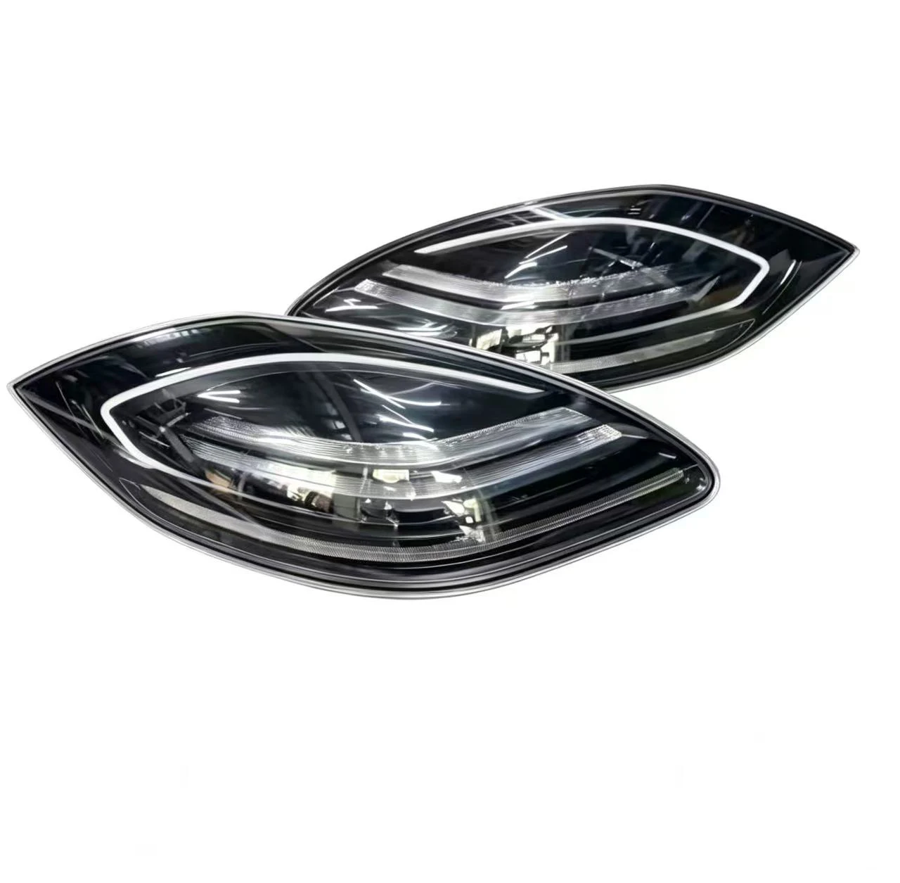 OEM 97063143102 97063143202 97063143104 97063143204 Дымчатые черные задние фонари для Porsche Panamera 2014-2016 гг.
OEM 97063143102 97063143202 97063143104 97063143204 Дымчатые черные задние фонари для Porsche Panamera 2014-2016 гг.