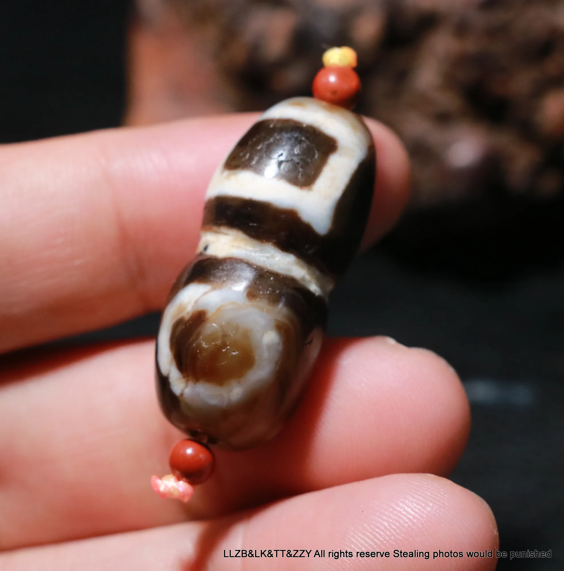 Unique Energy Power Magic Tibetan old Agate Double Heaven&Earth totem Root shape dZi Bead Fit For Making Bracelet GGAA
Unique Energy Power Magic Tibetan old Agate Double Heaven&Earth totem Root shape dZi Bead Fit For Making Bracelet GGAA