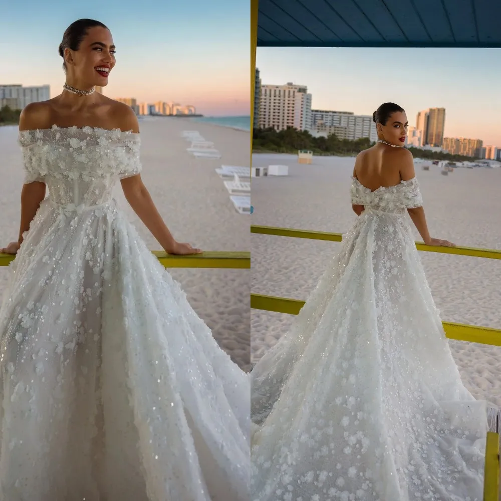Customized Sequins Wedding Dress 3D Flowers Appliques Sweetheart Sleeveless Bridal Gowns Organza Court Train Vestido De Novia
Customized Sequins Wedding Dress 3D Flowers Appliques Sweetheart Sleeveless Bridal Gowns Organza Court Train Vestido De Novia