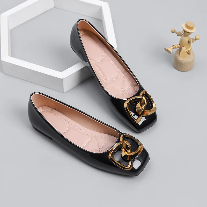 New Women's Shoes Exquisite Metal Decoration Casual Shoes for Woman Fashion Soft Sole Work Shoe Designer Shoes Zapatos De Mujer
New Women's Shoes Exquisite Metal Decoration Casual Shoes for Woman Fashion Soft Sole Work Shoe Designer Shoes Zapatos De Mujer