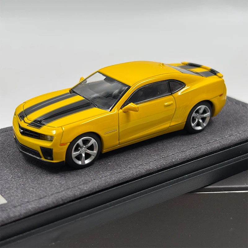 GOC Diecast 1:64 Scale Camaro Square Fog LightsAlloy Model Simulation Decoration Souvenirs Gifts Collection Static Display
GOC Diecast 1:64 Scale Camaro Square Fog LightsAlloy Model Simulation Decoration Souvenirs Gifts Collection Static Display