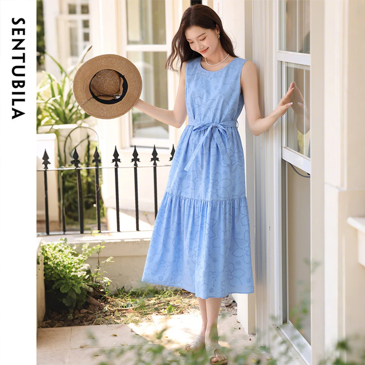 SENTUBILA Holiday Vacation Dresses Women 2025 100%cotton A-line O Neck Sundress Hollow Print Wrap Elegant Long Dress 152L80476
SENTUBILA Holiday Vacation Dresses Women 2025 100%cotton A-line O Neck Sundress Hollow Print Wrap Elegant Long Dress 152L80476