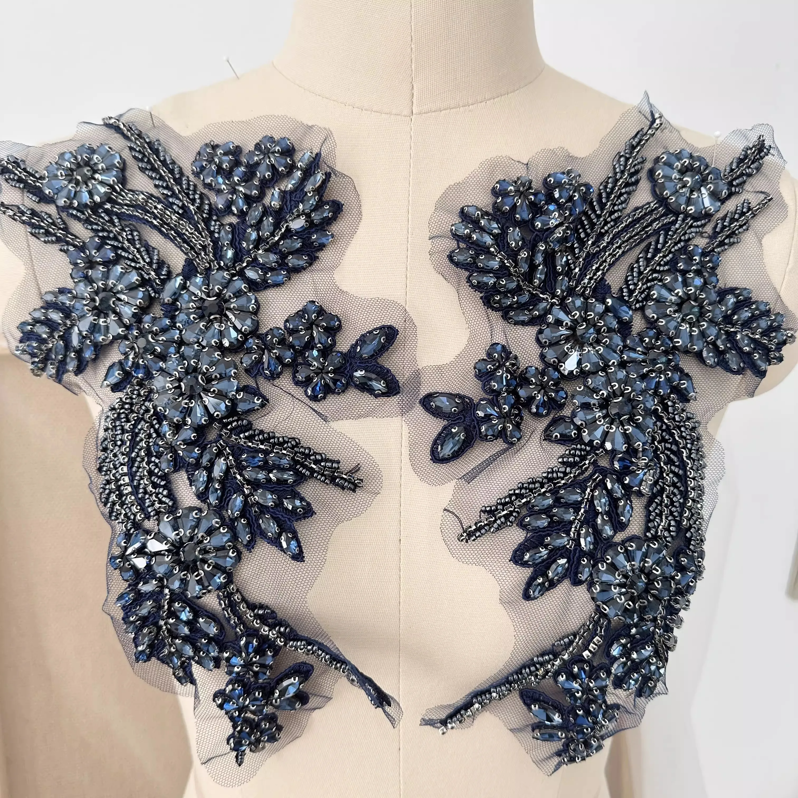 1 шт. 3D нашивка для водяной дрели для воротника одежды, аксессуары для талии, аксессуары на плечо, аксессуары для платья «сделай сам», железные нашивки
1 шт. 3D нашивка для водяной дрели для воротника одежды, аксессуары для талии, аксессуары на плечо, аксессуары для платья «сделай сам», железные нашивки