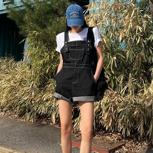 Summer 2026 Chic Korean Style Casual Versatile Simple Classic Short Pants with Straps High Waist Asymmetric Cotton Denim
Summer 2026 Chic Korean Style Casual Versatile Simple Classic Short Pants with Straps High Waist Asymmetric Cotton Denim
