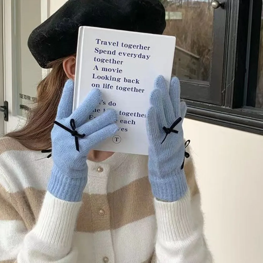 Soft Touch Screen Knitted Bow Gloves Bowknot Solid Color Women Winter Gloves Warm Candy Colored Warm Riding Gloves Riding
Soft Touch Screen Knitted Bow Gloves Bowknot Solid Color Women Winter Gloves Warm Candy Colored Warm Riding Gloves Riding