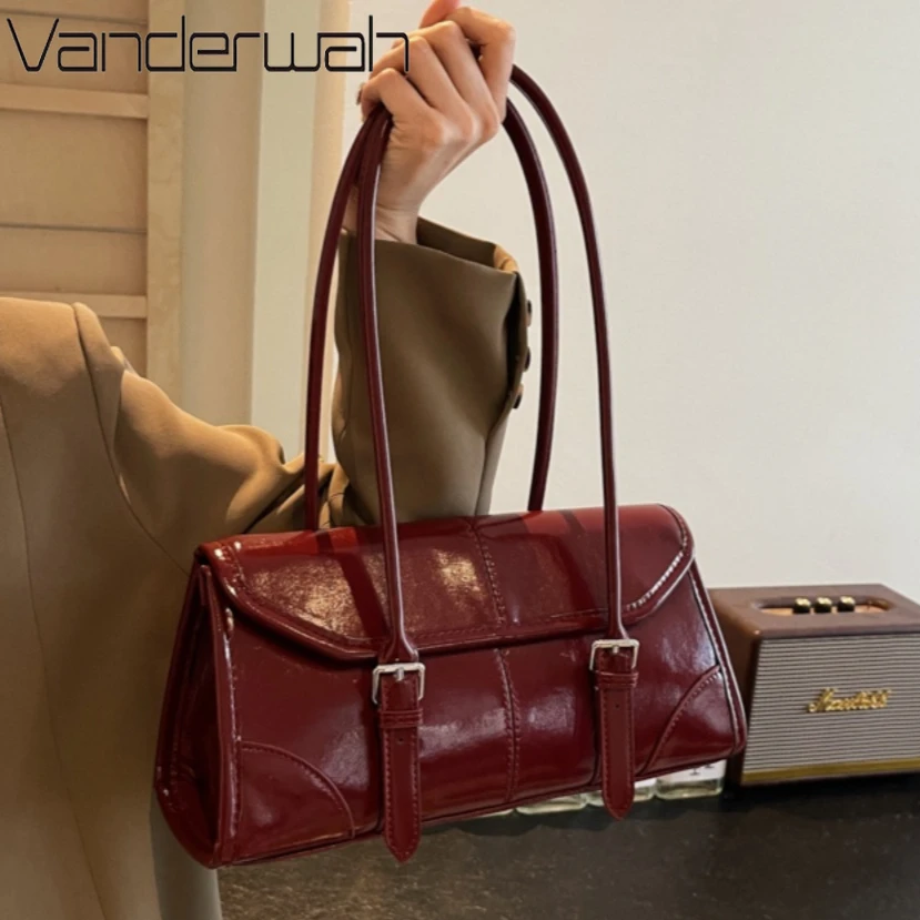 High-end Oil Wax Leather Underarm Bag Elegant Women's Magnetic Buckle Shoulder Bag Commuter Versatile Ladies Casual Tote Bags
High-end Oil Wax Leather Underarm Bag Elegant Women's Magnetic Buckle Shoulder Bag Commuter Versatile Ladies Casual Tote Bags