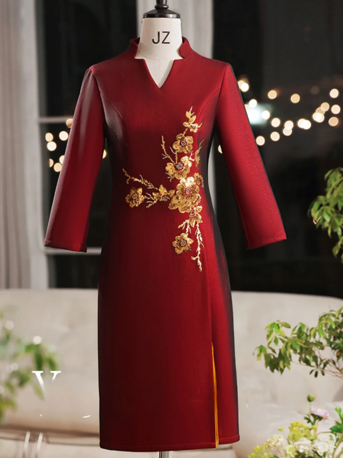 Red Long Sleeve Dress Wedding Dress Luxury High End Mom Wedding Dress November Winter Elegant Floral Patterned Retr...
Red Long Sleeve Dress Wedding Dress Luxury High End Mom Wedding Dress November Winter Elegant Floral Patterned Retr...