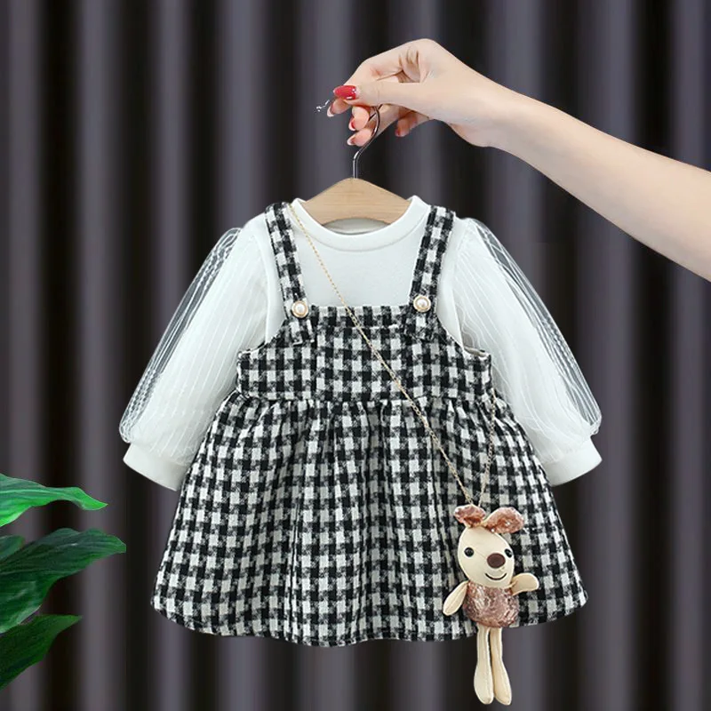 Spring and Autumn Baby Costume Newborn Dress, Girls' Classic Plaid Dress Toddler Dress Set Cartoon Rabbit Dress 1-3 Years Old
Spring and Autumn Baby Costume Newborn Dress, Girls' Classic Plaid Dress Toddler Dress Set Cartoon Rabbit Dress 1-3 Years Old