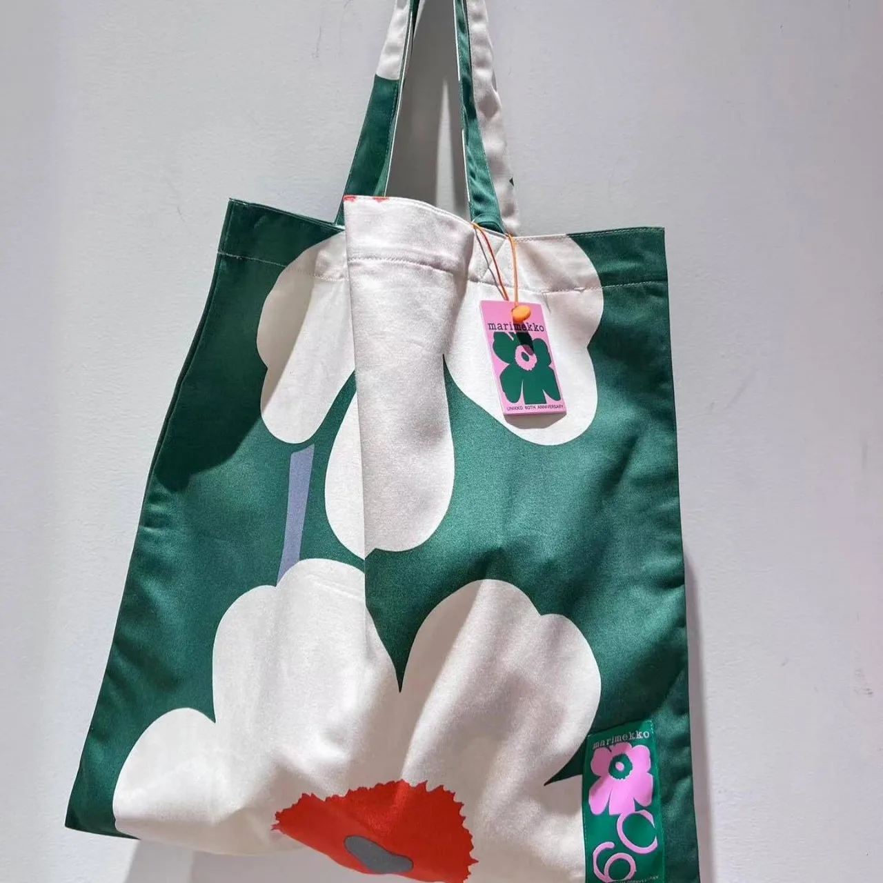 Nordic Style Large Flower Cotton Bag 60th Anniversary Commemorative Eco-friendly Shopping Bag Casual Printed Shoulder Bags
Nordic Style Large Flower Cotton Bag 60th Anniversary Commemorative Eco-friendly Shopping Bag Casual Printed Shoulder Bags