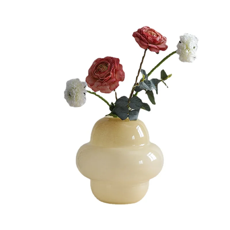 Milk-yellow antique glass vase ornaments ins soft-mounted advanced sense home living room flower device
Milk-yellow antique glass vase ornaments ins soft-mounted advanced sense home living room flower device