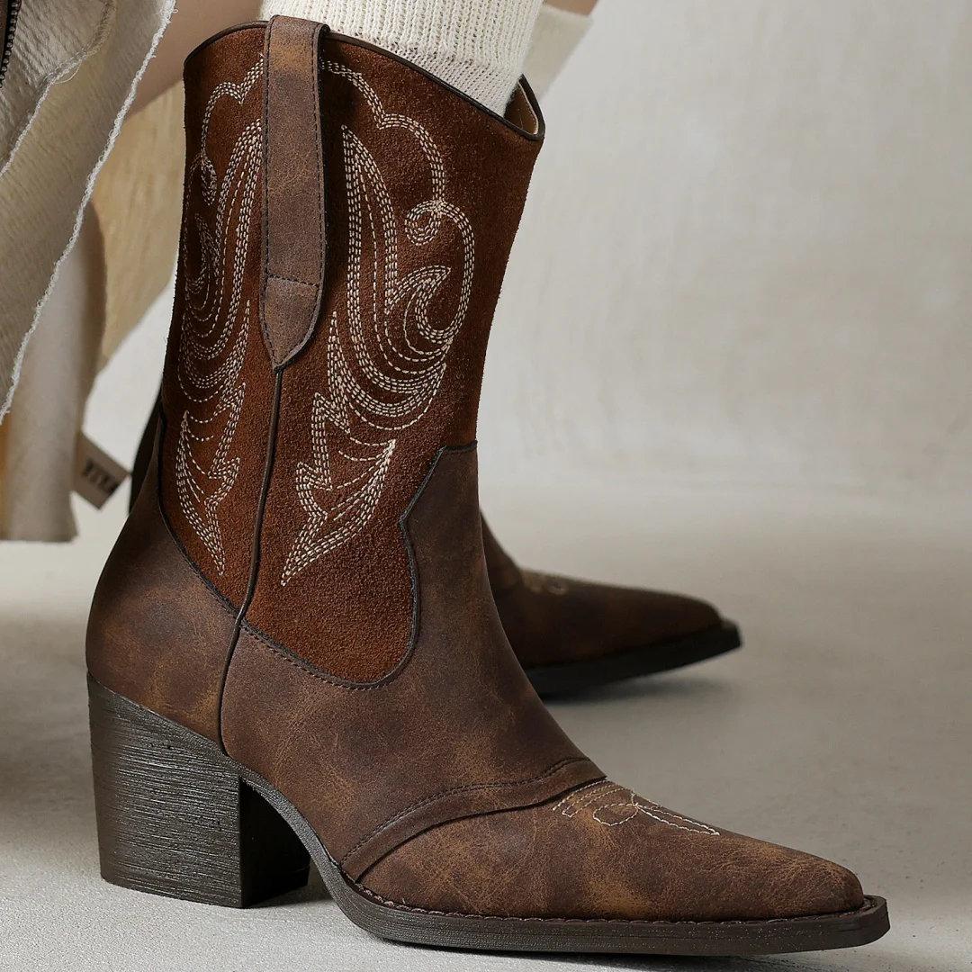 Women's genuine leather patchwork 6.5cm thick high heel pointed toe slip-on autumn ankle western boots soft comfortable shoes
Women's genuine leather patchwork 6.5cm thick high heel pointed toe slip-on autumn ankle western boots soft comfortable shoes