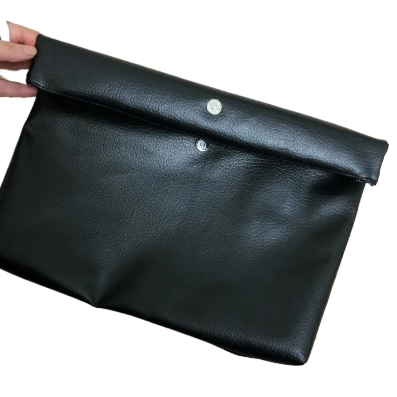 Однотонная женская сумка-клатч из мягкой искусственной кожи, вечерняя сумка для женщин, модная сумка-конверт для вечеринок, вместительная сумка-клатч, черная
Однотонная женская сумка-клатч из мягкой искусственной кожи, вечерняя сумка для женщин, модная сумка-конверт для вечеринок, вместительная сумка-клатч, черная