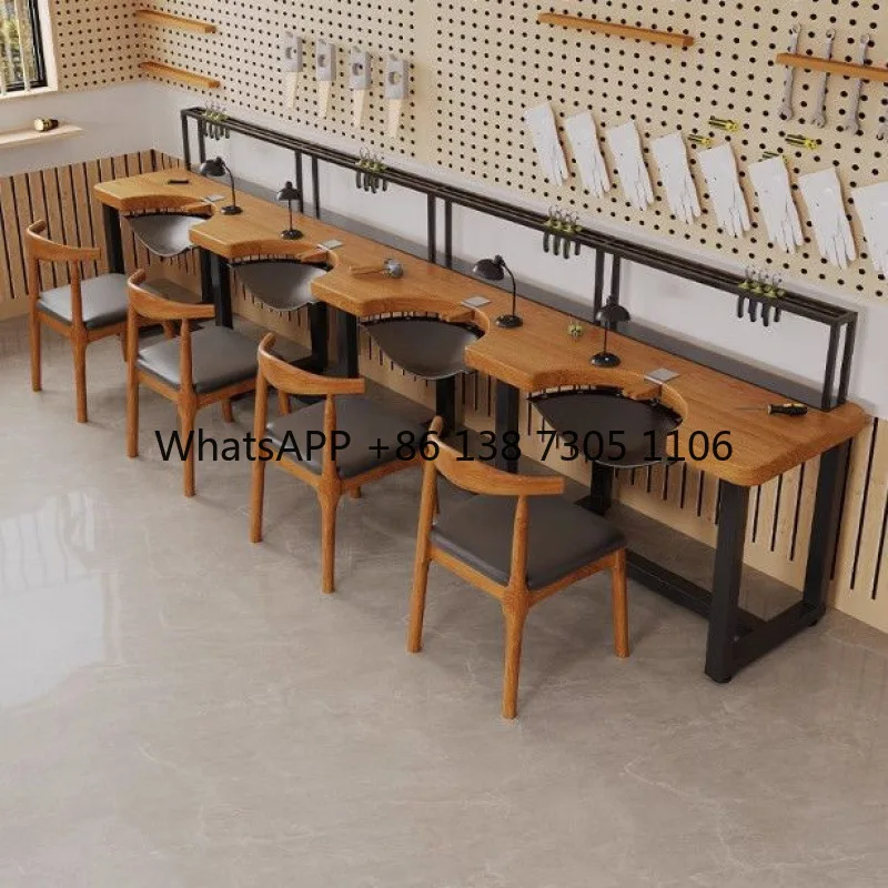 Metalworking table 8 people playing gold table playing gold table against the wall jewelry silver clock maintenance
Metalworking table 8 people playing gold table playing gold table against the wall jewelry silver clock maintenance