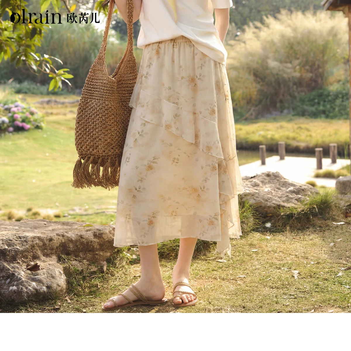 OLrain French Pastoral Style Rose Floral Skirt 2026 Summer Elegant Ruffle Hem High Waist A-Line Print Slim Skirt O58XB006113
OLrain French Pastoral Style Rose Floral Skirt 2026 Summer Elegant Ruffle Hem High Waist A-Line Print Slim Skirt O58XB006113