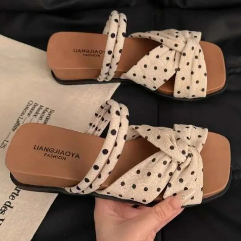 Wedge Sandals for Women –perfect for Summer Versatile Enough To Wear Out and Pairs Beautifully with Skirts for A Fairy-tale Vibe
Wedge Sandals for Women –perfect for Summer Versatile Enough To Wear Out and Pairs Beautifully with Skirts for A Fairy-tale Vibe