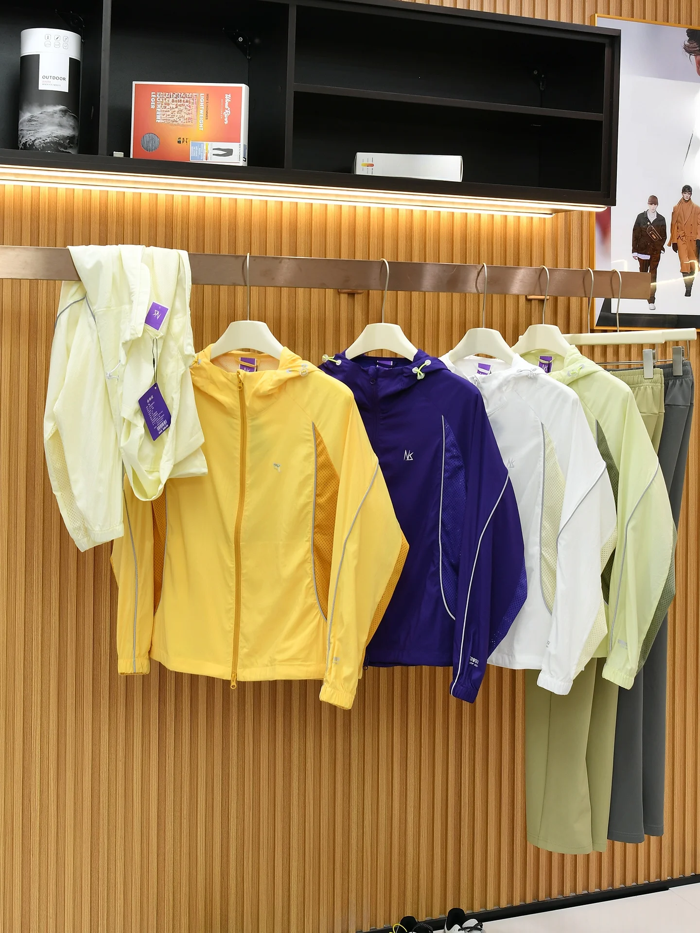 Men's And Women's Breathable Mesh Sun Protection Jacket Hooded UPF50 Summer Casual Style Standard Fit Long Sleeve Polyester F...
Men's And Women's Breathable Mesh Sun Protection Jacket Hooded UPF50 Summer Casual Style Standard Fit Long Sleeve Polyester F...