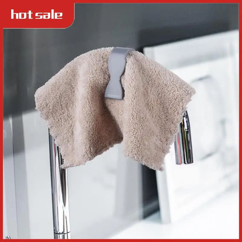 A52I-16PCS Towel Clips For Kitchen Keeps Towel From Falling Stove Towel Clip Dishwasher Towel Clip Stove Towel Clip
A52I-16PCS Towel Clips For Kitchen Keeps Towel From Falling Stove Towel Clip Dishwasher Towel Clip Stove Towel Clip