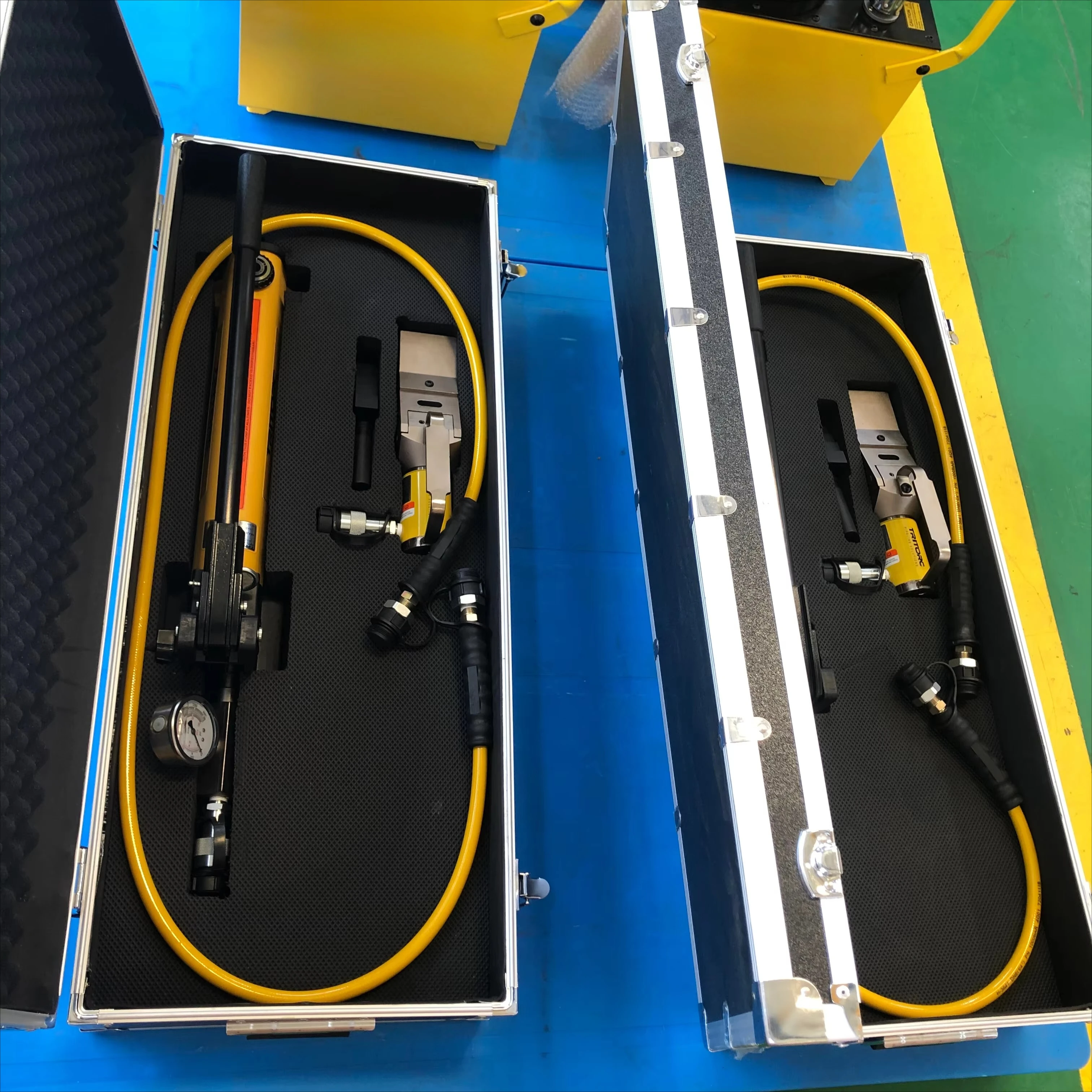 Portable 8 Ton Hand Mechanical Flange Spreader Tool High Quality
Portable 8 Ton Hand Mechanical Flange Spreader Tool High Quality