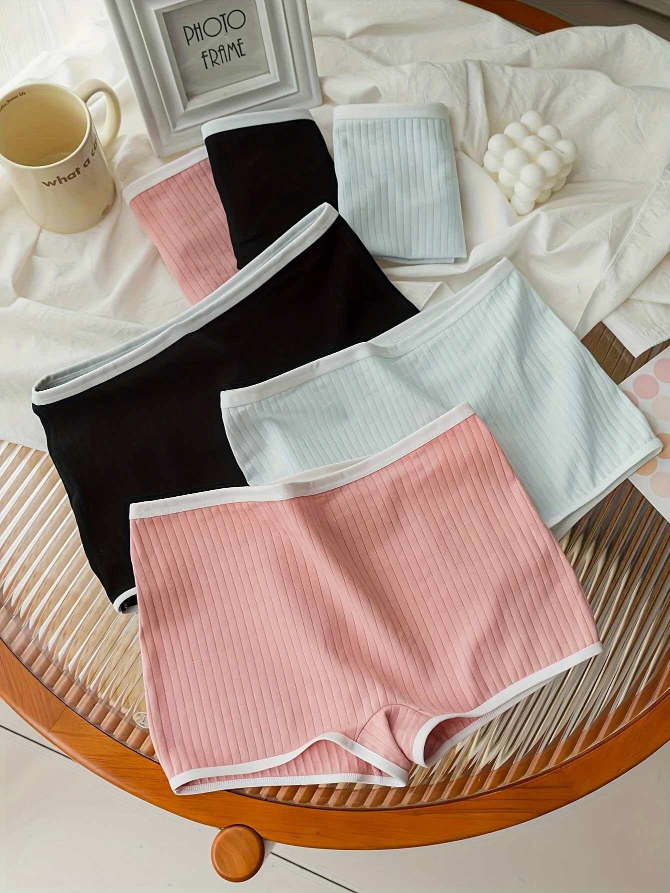 6 шт. разноцветные осенние и зимние женские трусы в полоску в рубчик, простое новое женское нижнее белье из чистого хлопка
6 шт. разноцветные осенние и зимние женские трусы в полоску в рубчик, простое новое женское нижнее белье из чистого хлопка