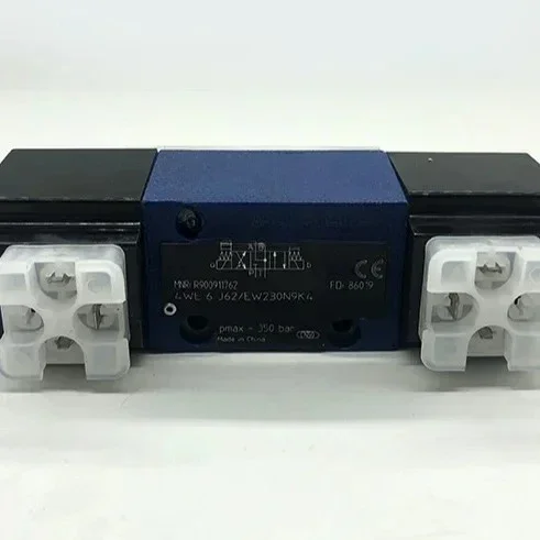 New and original 4WE6D6X/OFEG24N9K4 hydraulic Solenoid valve directional control valve
New and original 4WE6D6X/OFEG24N9K4 hydraulic Solenoid valve directional control valve