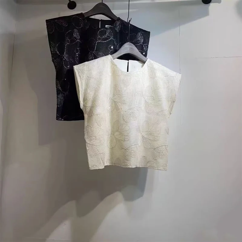 Women's Short Sleeve round Neck Glitter Shirt Versatile Slimming Design Summer 2026 New Style Casual Comfortable Loose Fit Top
Women's Short Sleeve round Neck Glitter Shirt Versatile Slimming Design Summer 2026 New Style Casual Comfortable Loose Fit Top