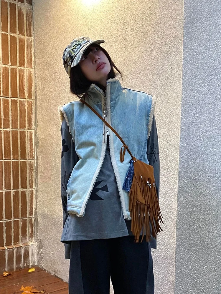 Retro Japanese Street Sle Warm Lamb Fur Vest Women's Autumn Winter High Collar Denim Vest Jaet Layering Faionable All-M...
Retro Japanese Street Sle Warm Lamb Fur Vest Women's Autumn Winter High Collar Denim Vest Jaet Layering Faionable All-M...