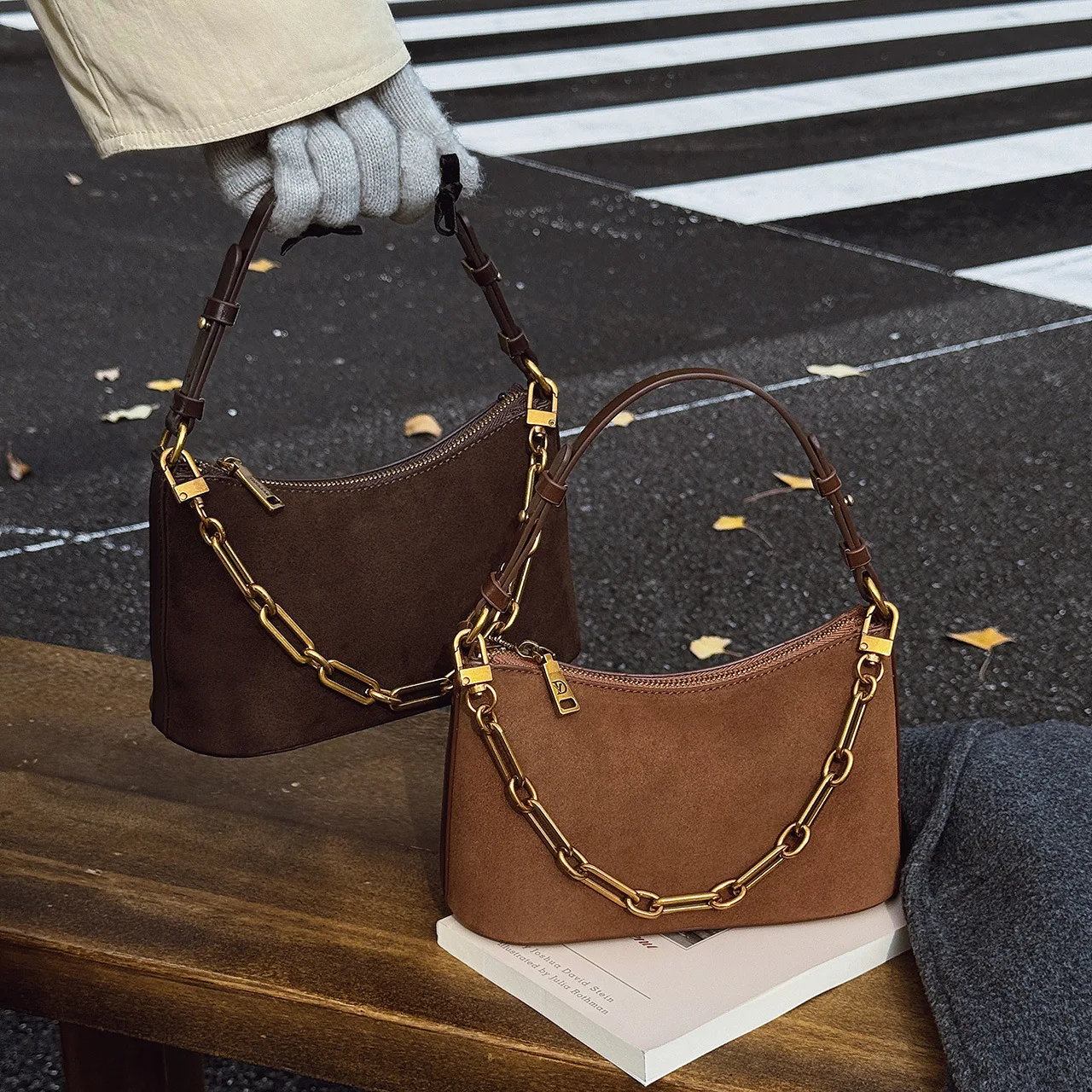 Новинка 2025, винтажная женская сумка с верхней ручкой, текстурированная сумка через плечо, компактная универсальная сумка, очень элегантная и портативная
Новинка 2025, винтажная женская сумка с верхней ручкой, текстурированная сумка через плечо, компактная универсальная сумка, очень элегантная и портативная