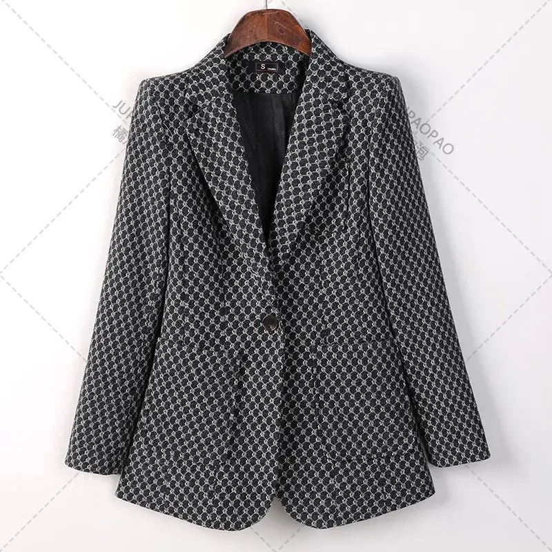 Suitouterwear For Women In Autumn And Winter Thickened And High-end New Large-sized Temperament Casual Jacket Small Suit
Suitouterwear For Women In Autumn And Winter Thickened And High-end New Large-sized Temperament Casual Jacket Small Suit
