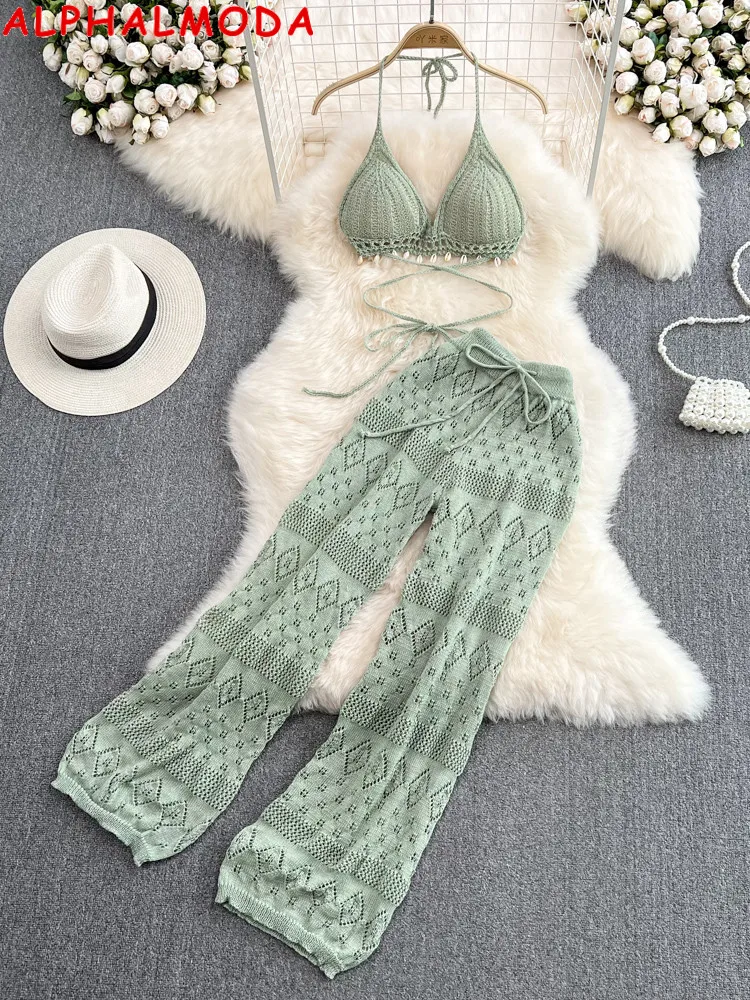 ALPHALMODA 2022 Summer New Women's Knitted Bikini Suits Padded Bra Binding Top + Stretchy Leg Pants 2pcs Set
ALPHALMODA 2022 Summer New Women's Knitted Bikini Suits Padded Bra Binding Top + Stretchy Leg Pants 2pcs Set