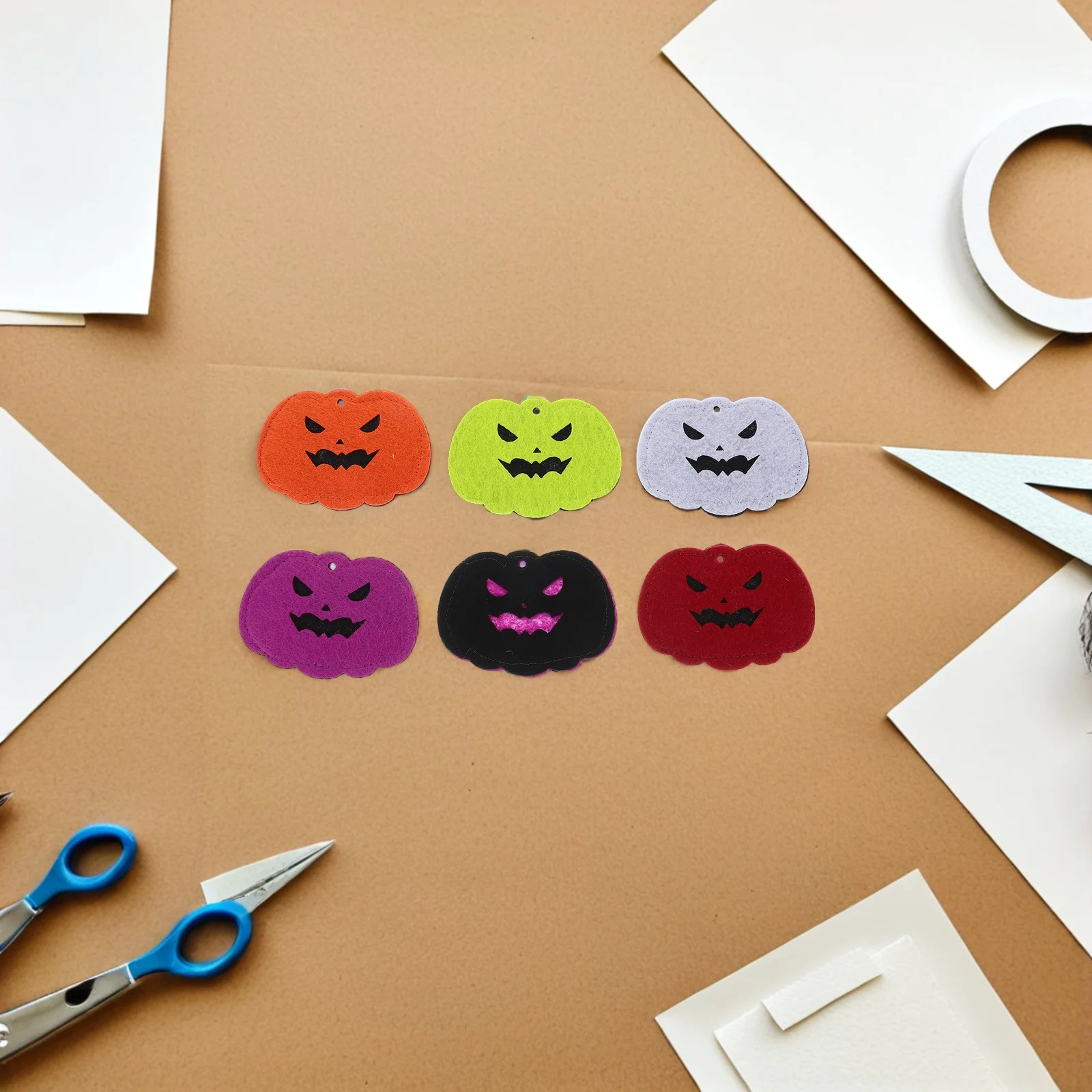 24pcs Halloween Decorations Felt Pumpkin Charms Spiders Sewing Patches Embroidery Applique Costume Accessories For Party
24pcs Halloween Decorations Felt Pumpkin Charms Spiders Sewing Patches Embroidery Applique Costume Accessories For Party