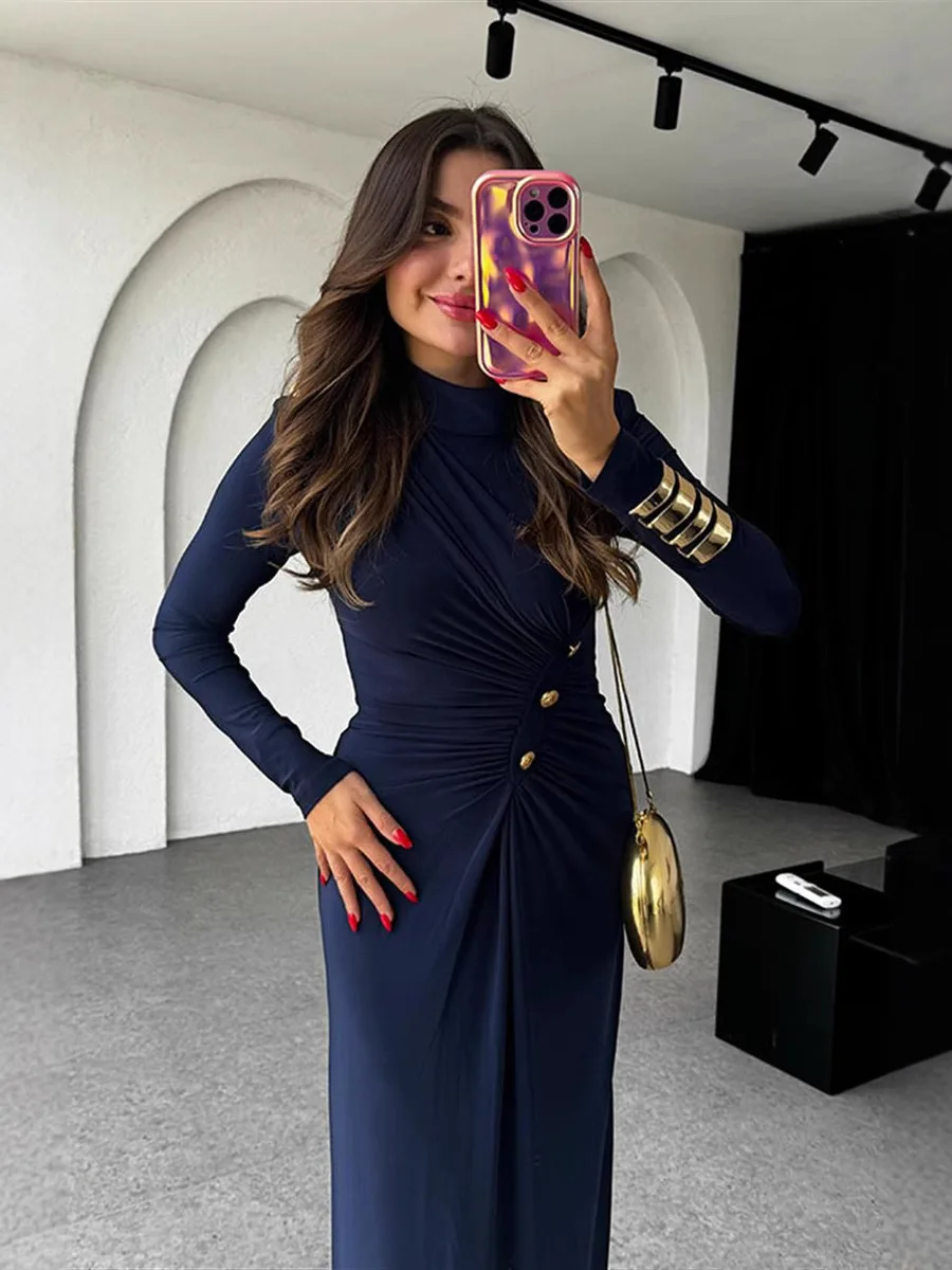2025 New European And American Women's Knitted Elegant Slim-fit Golden Button Decorative Tight Waist Button Dress
2025 New European And American Women's Knitted Elegant Slim-fit Golden Button Decorative Tight Waist Button Dress