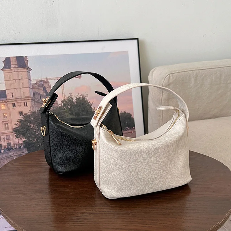 Small niche design bag for women's 2025 autumn and winter new handbag, casual small square bag, single shoulder crossbody bag
Small niche design bag for women's 2025 autumn and winter new handbag, casual small square bag, single shoulder crossbody bag